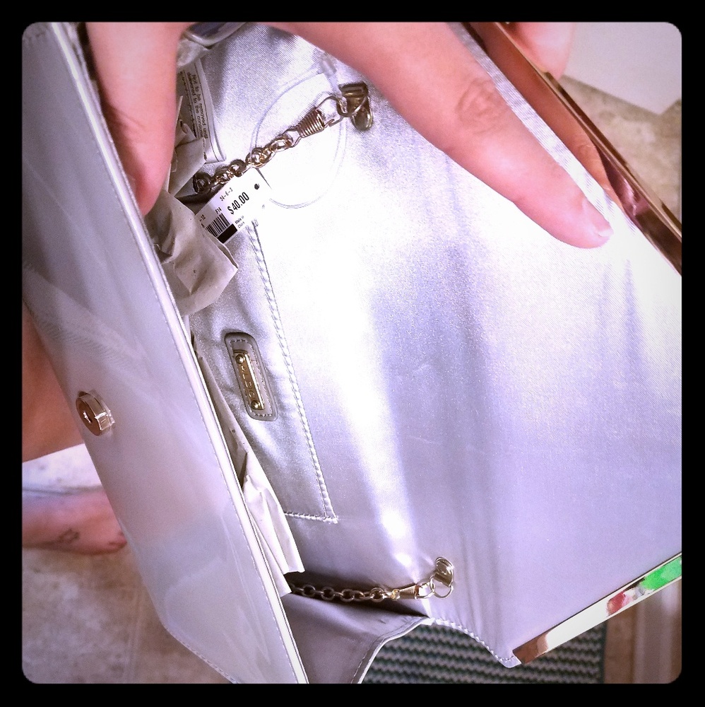 Aldo clutch